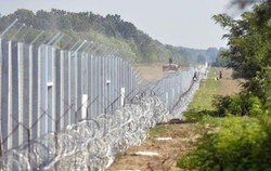 Hungary built another fence on the border with Serbia